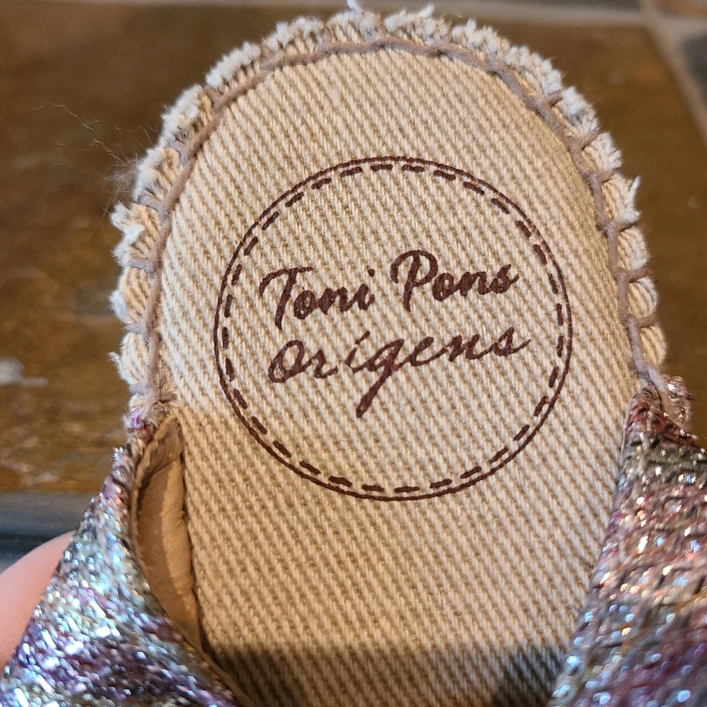 Toni Pons Multi-Color Metallic Origens Noa Espadrilles/ Flat sandals size 39/8